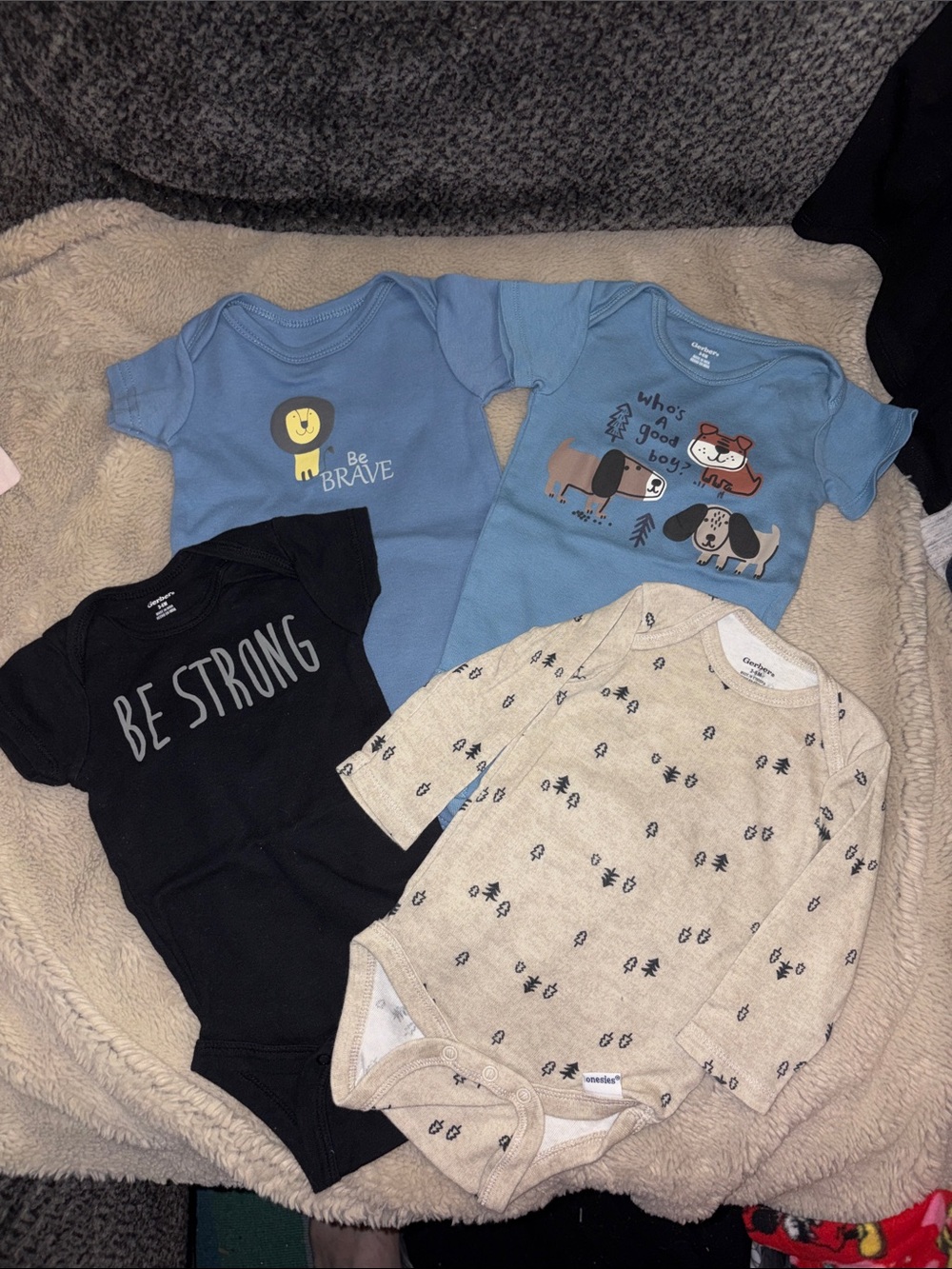 🔹4 for $30 Set of 4 Baby Bodysuits, 3-6M—Gerber, HB